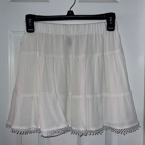 Double Lined White Detailed Skirt - Size Small
